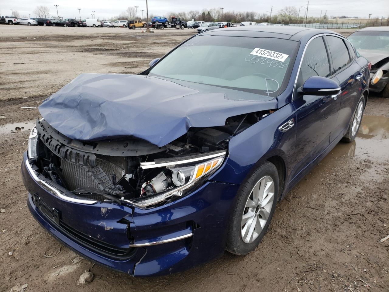 Photo 2 from auction – 2016 KIA OPTIMA EX with VIN 5XXGU4L35GG052958