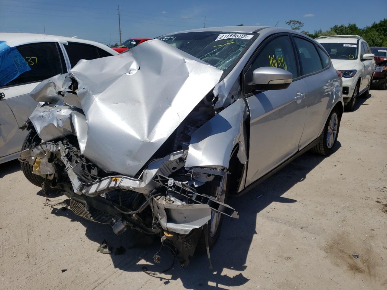 Photo 2 from auction – 2015 FORD FOCUS SE with VIN 1FADP3K25FL223161