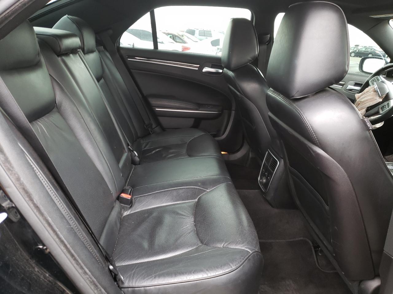 Photo 6 from auction – 2011 CHRYSLER 300C with VIN 2C3CA6CT6BH612712