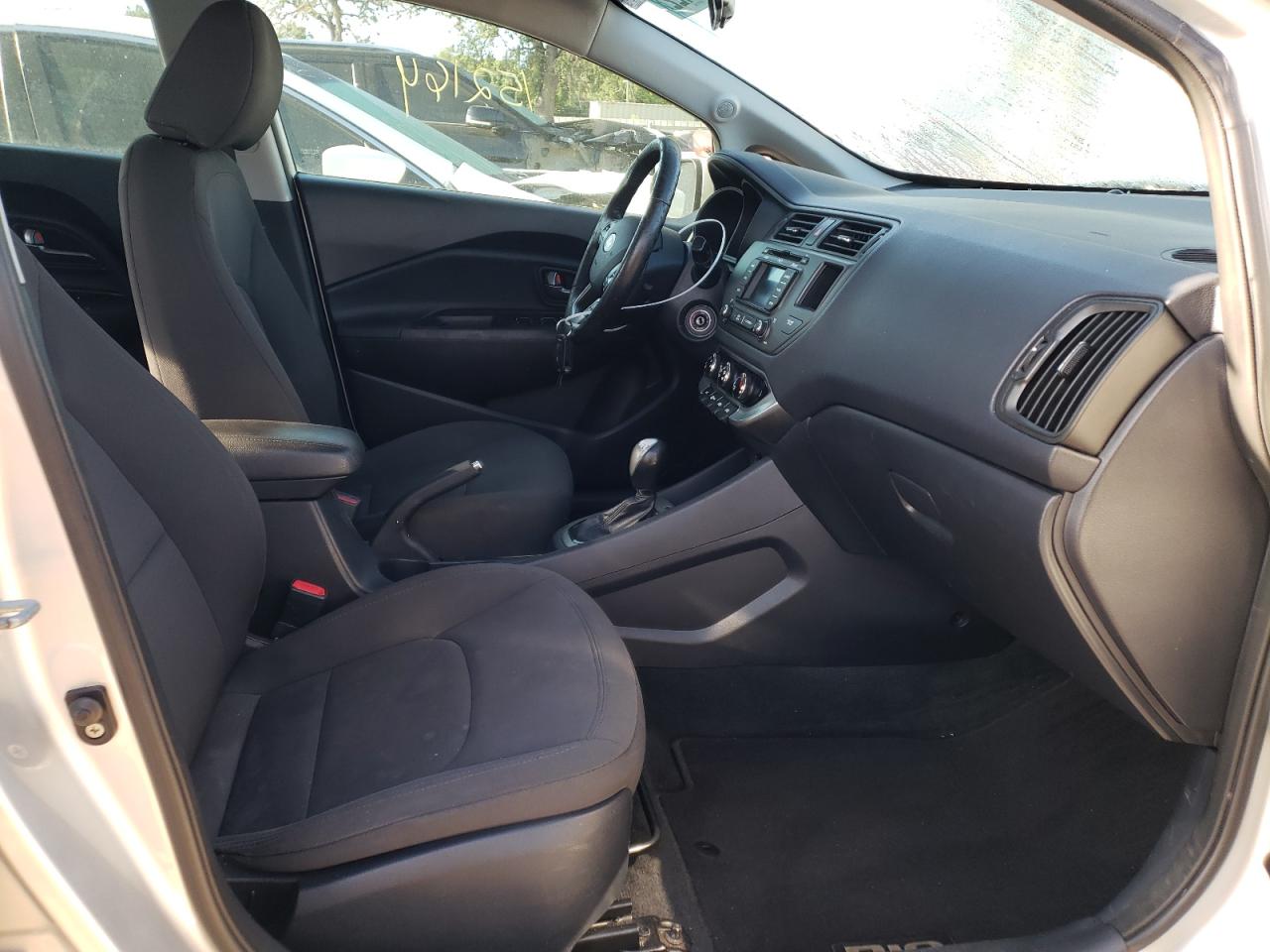Photo 5 from auction – 2013 KIA RIO EX with VIN KNADN5A3XD6112524