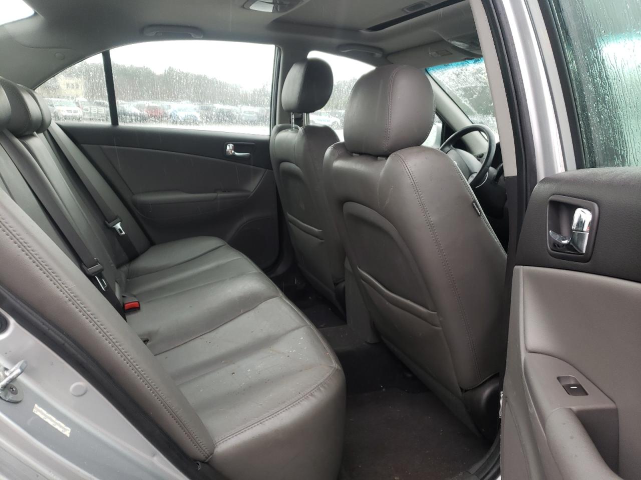 Photo 6 from auction – 2009 HYUNDAI SONATA SE with VIN 5NPEU46F09H553020