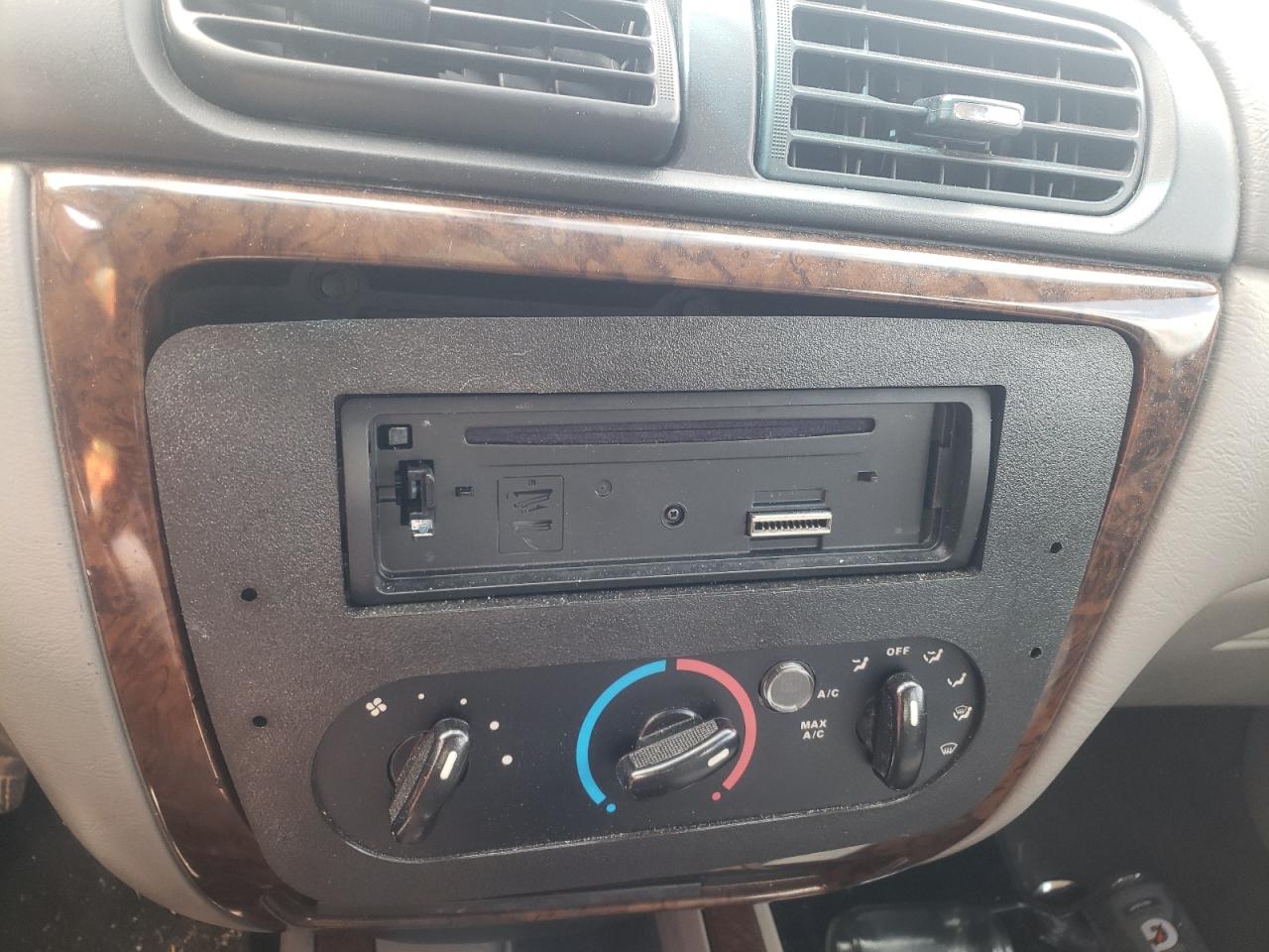 Foto 9 de la subasta – 2002 MERCURY SABLE GS con VIN 1MEFM50U22A630886