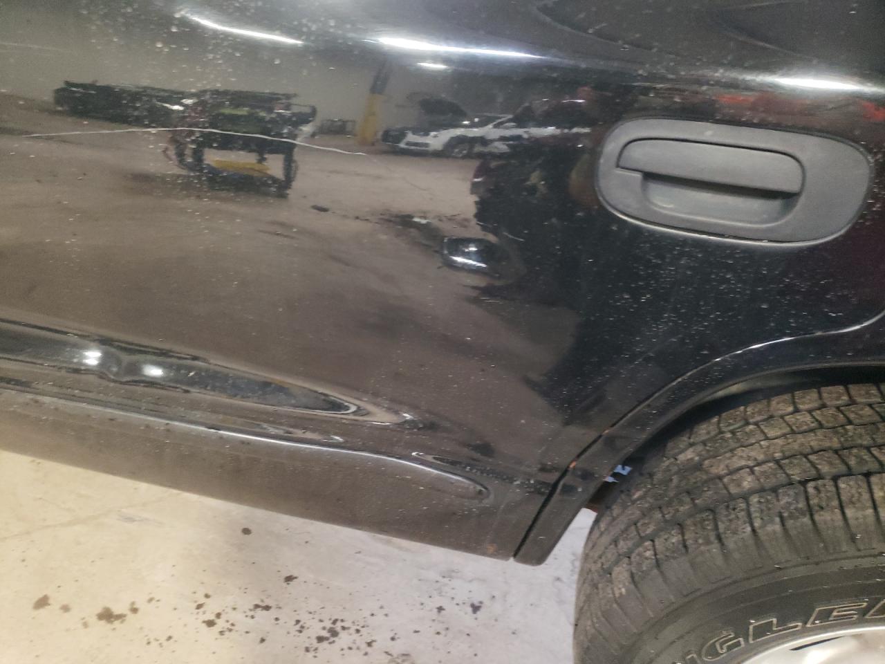 Photo 9 from auction – 2003 DODGE DURANGO SL with VIN 1D4HS48Z13F592360