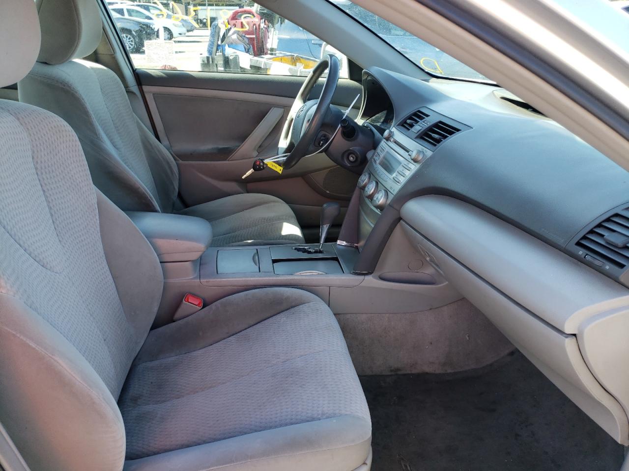 Photo 5 from auction – 2011 TOYOTA CAMRY BASE with VIN 4T1BF3EK2BU176932