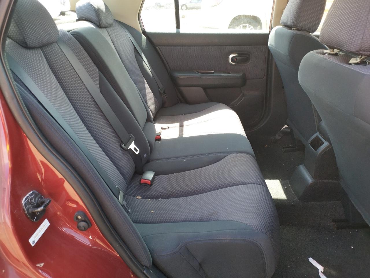 Photo 6 from auction – 2007 NISSAN VERSA S with VIN 3N1BC11E07L426142