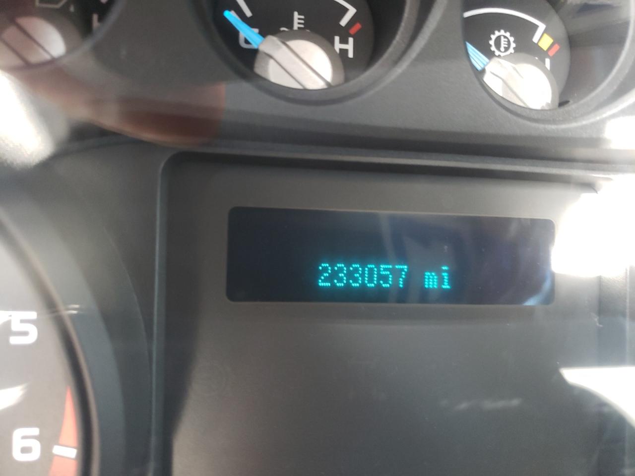Photo 8 from auction – 2016 FORD F450 SUPER with VIN 1FDUF4GY5GEA93447