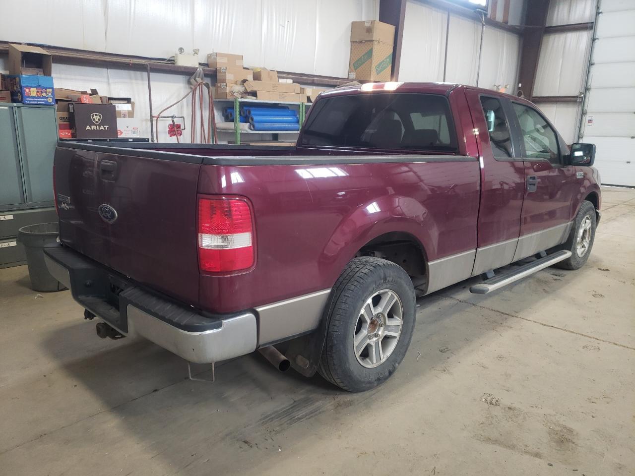 Photo 4 from auction – 2005 FORD F150 with VIN 1FTRX12W75NB15912