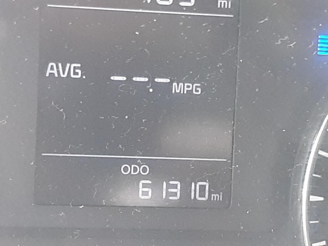Photo 8 from auction – 2017 KIA FORTE LX with VIN 3KPFK4A72HE115435