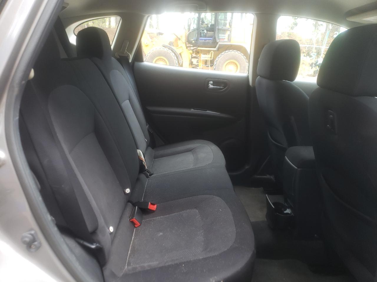 Photo 6 from auction – 2012 NISSAN ROGUE S with VIN JN8AS5MT8CW261740