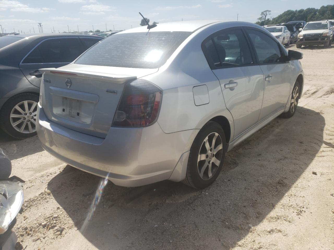 Photo 4 from auction – 2011 NISSAN SENTRA 2.0 with VIN 3N1AB6AP8BL720569