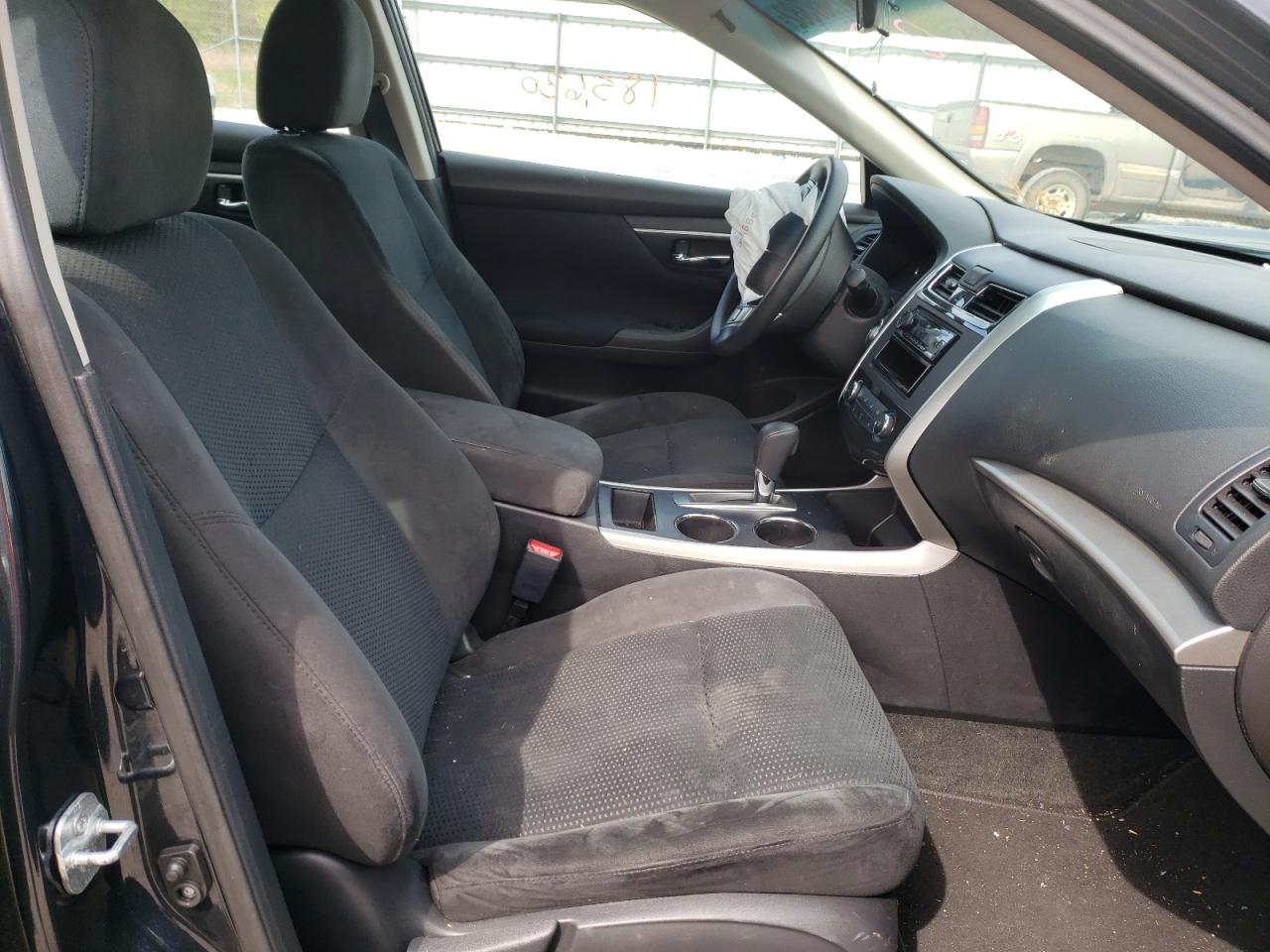 Photo 5 from auction – 2015 NISSAN ALTIMA 2.5 with VIN 1N4AL3AP4FC178239