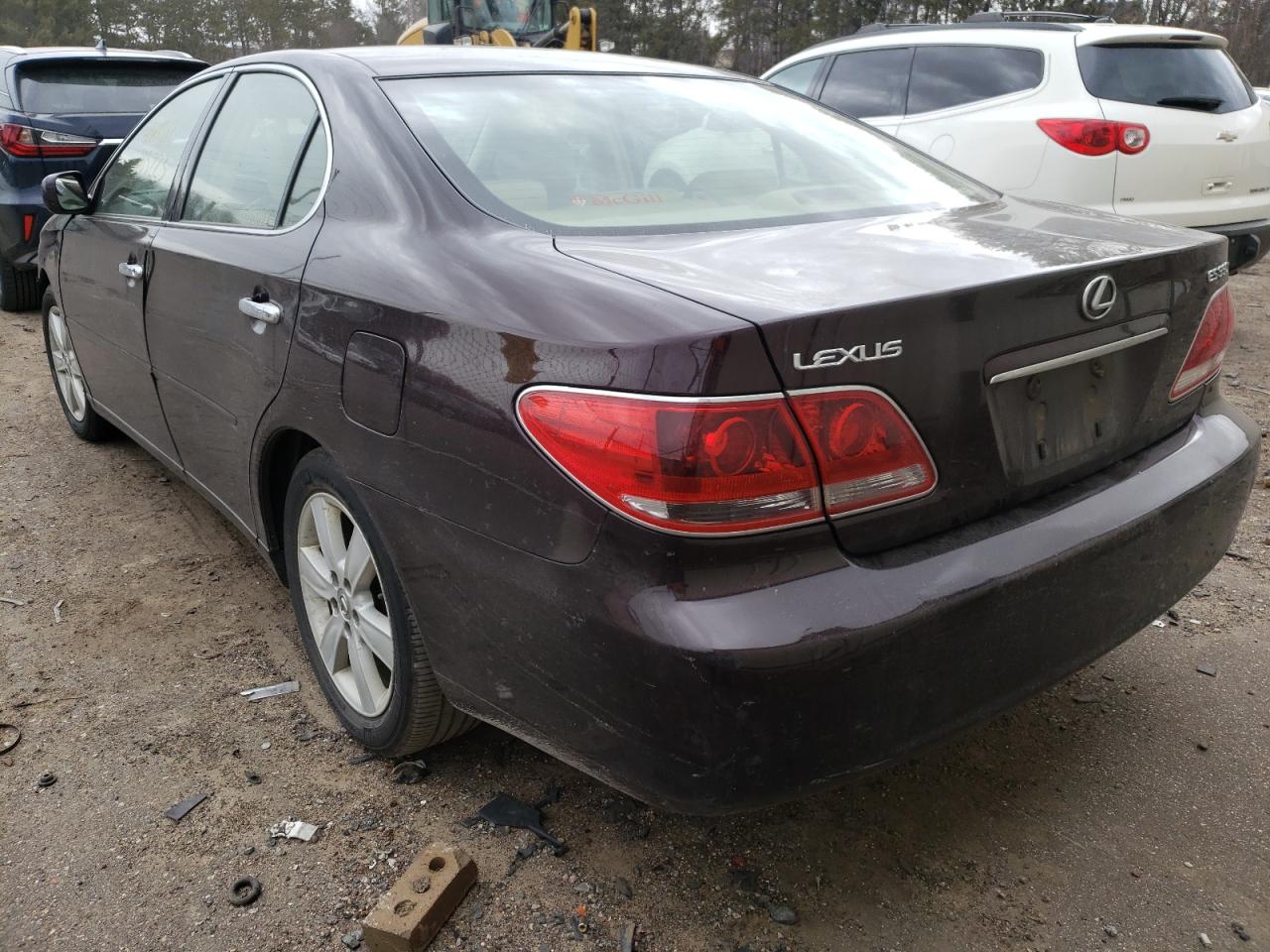 Photo 3 from auction – 2005 LEXUS ES 330 with VIN JTHBA30G055068960