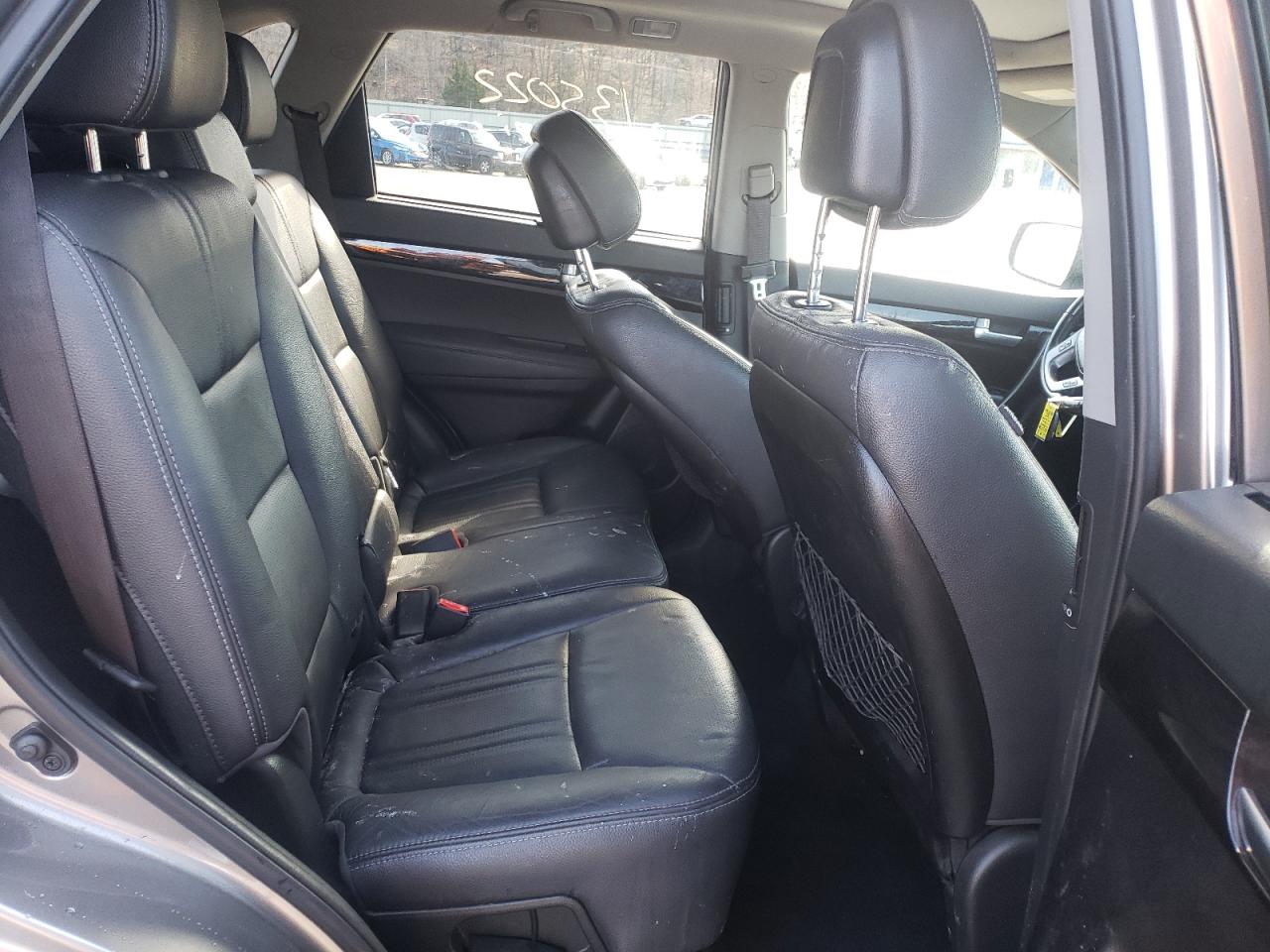 Photo 6 from auction – 2014 KIA SORENTO EX with VIN 5XYKUDA78EG497638
