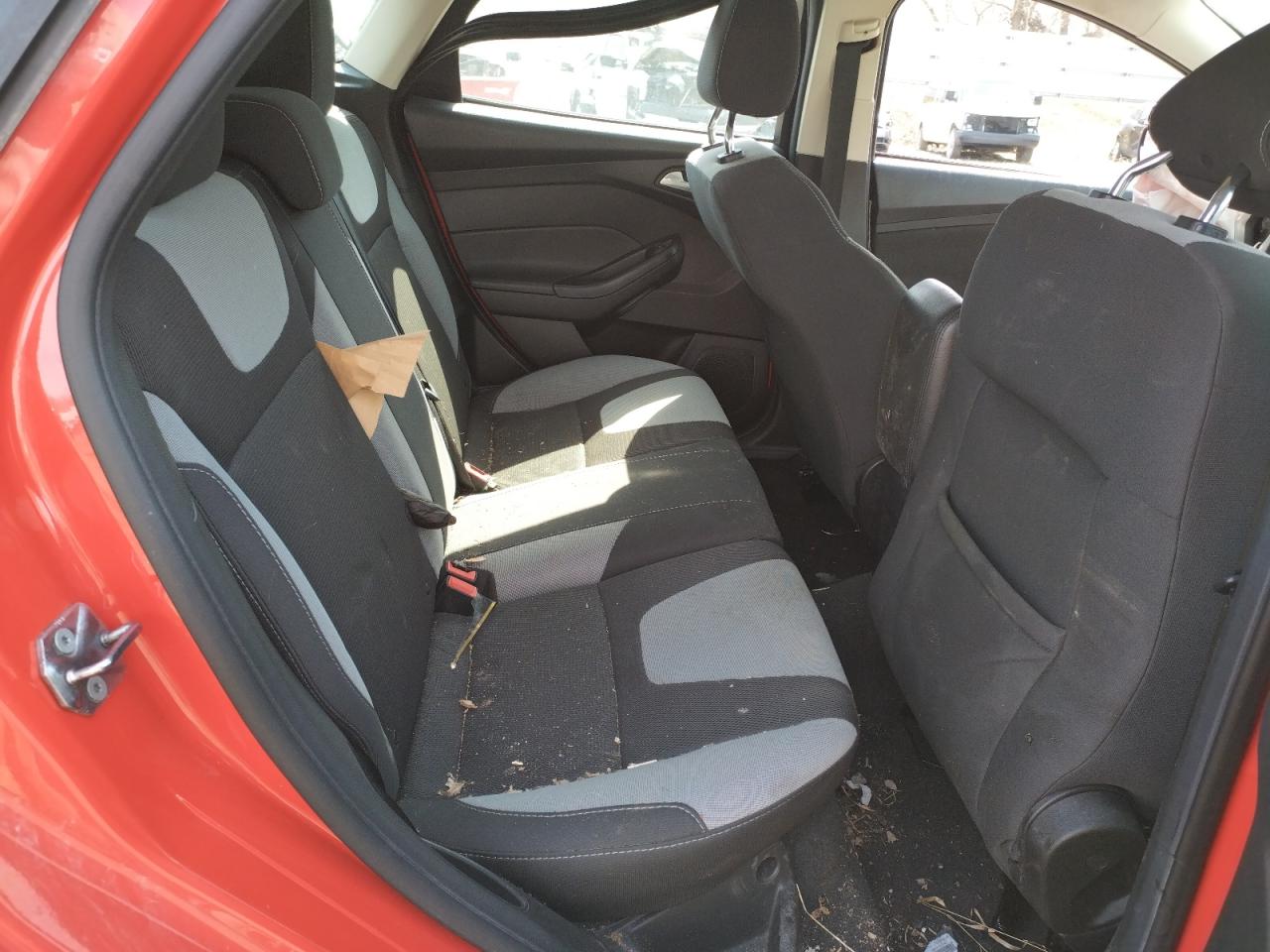 Photo 6 from auction – 2012 FORD FOCUS SE with VIN 1FAHP3K21CL354486