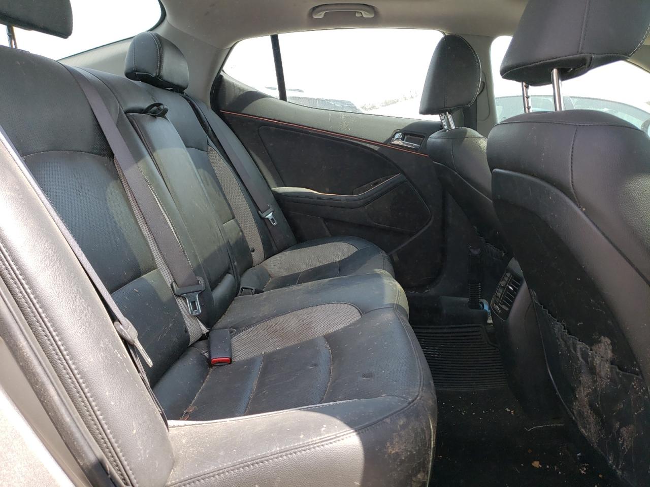 Photo 6 from auction – 2012 KIA OPTIMA SX with VIN 5XXGR4A62CG028903