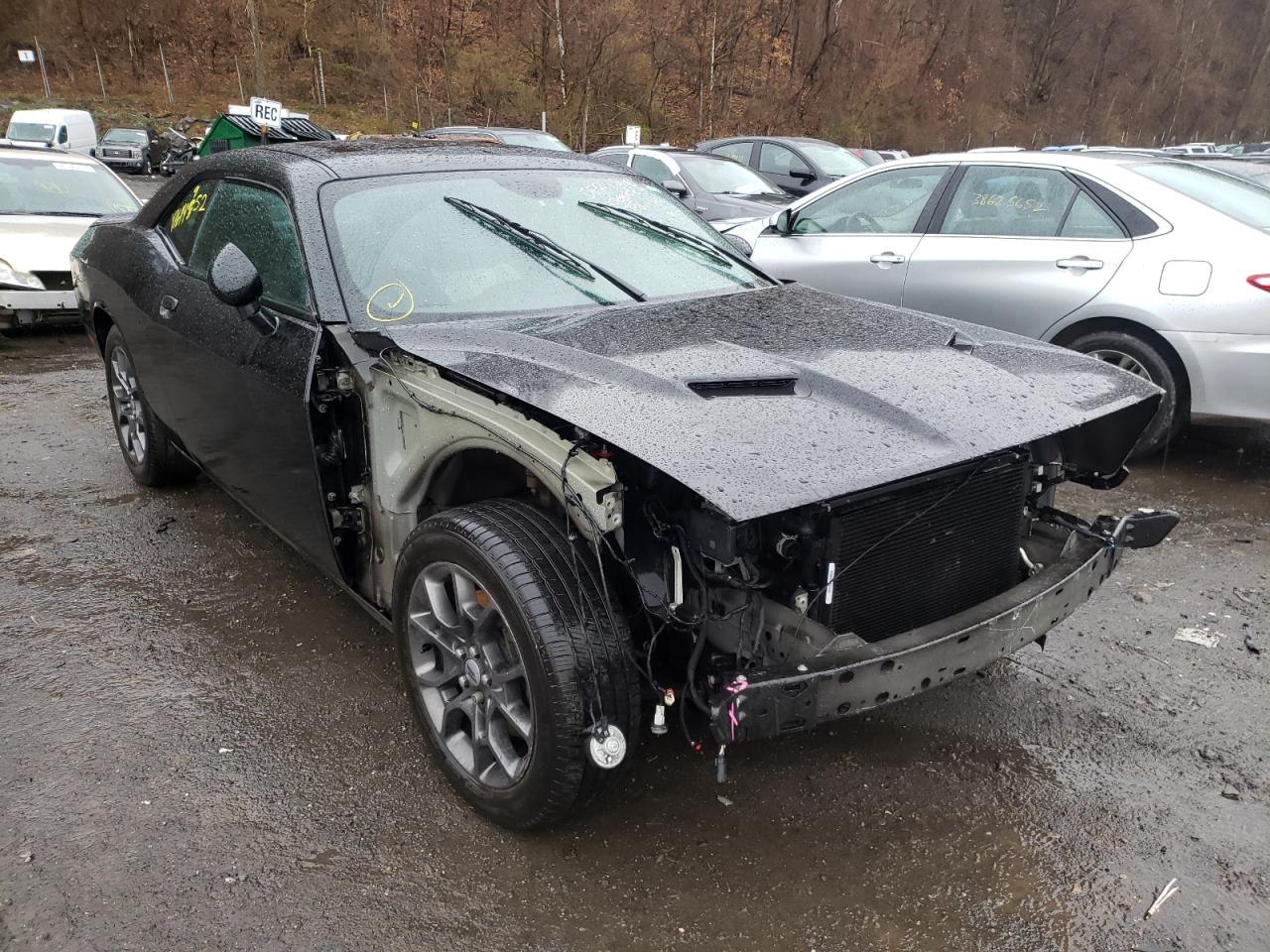 DODGE CHALLENGER 2018 with VIN 2C3CDZGG6JH235268 - Photo from auction