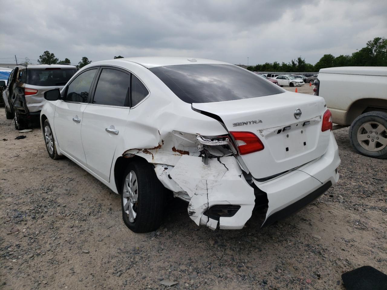Photo 3 from auction – 2017 NISSAN SENTRA S with VIN 3N1AB7AP2HY341049