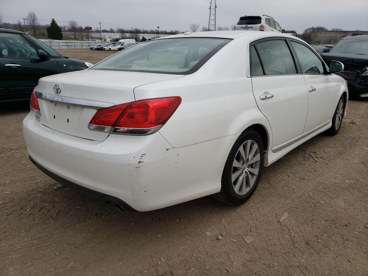 Foto 4 de la subasta – 2011 TOYOTA AVALON BAS con VIN 4T1BK3DB2BU431351