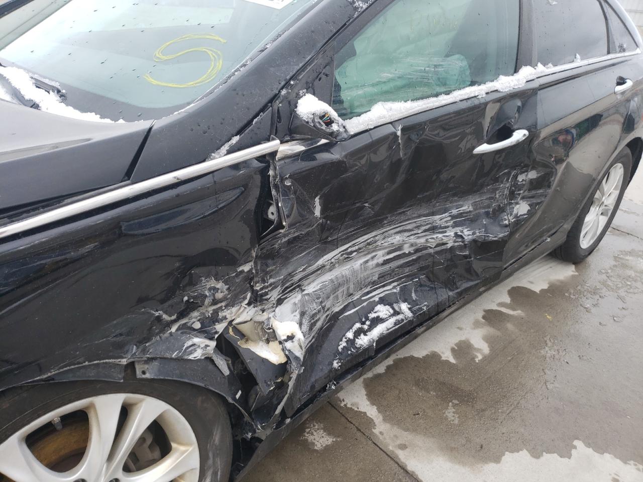 Photo 10 from auction – 2011 HYUNDAI SONATA SE with VIN 5NPEC4AC6BH036178