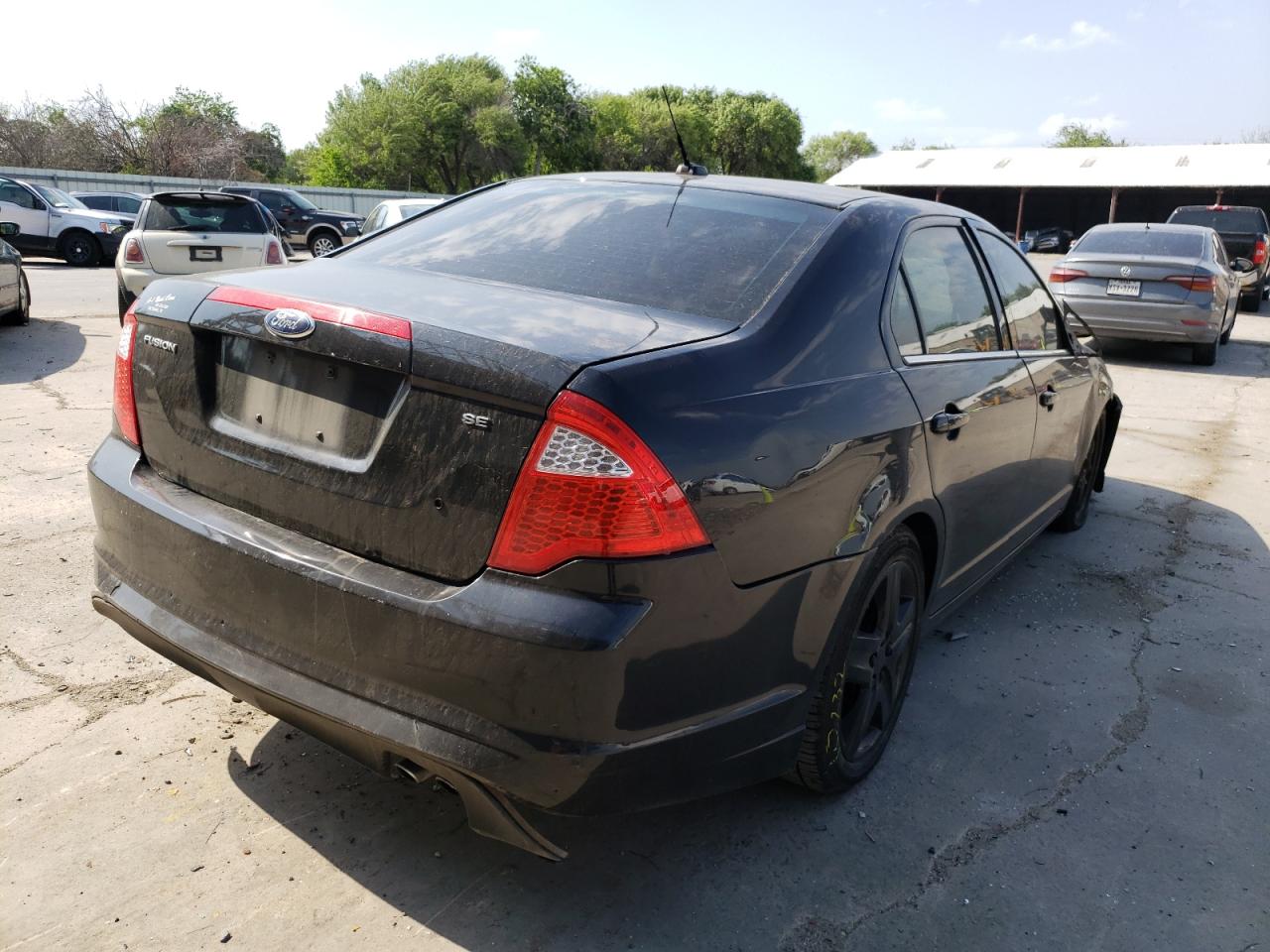 Photo 4 from auction – 2011 FORD FUSION SE with VIN 3FAHP0HA0BR172825
