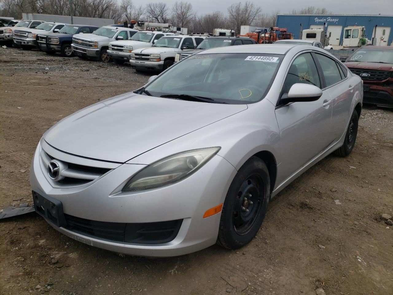 Photo 2 from auction – 2011 MAZDA 6 I with VIN 1YVHZ8BH6B5M03510