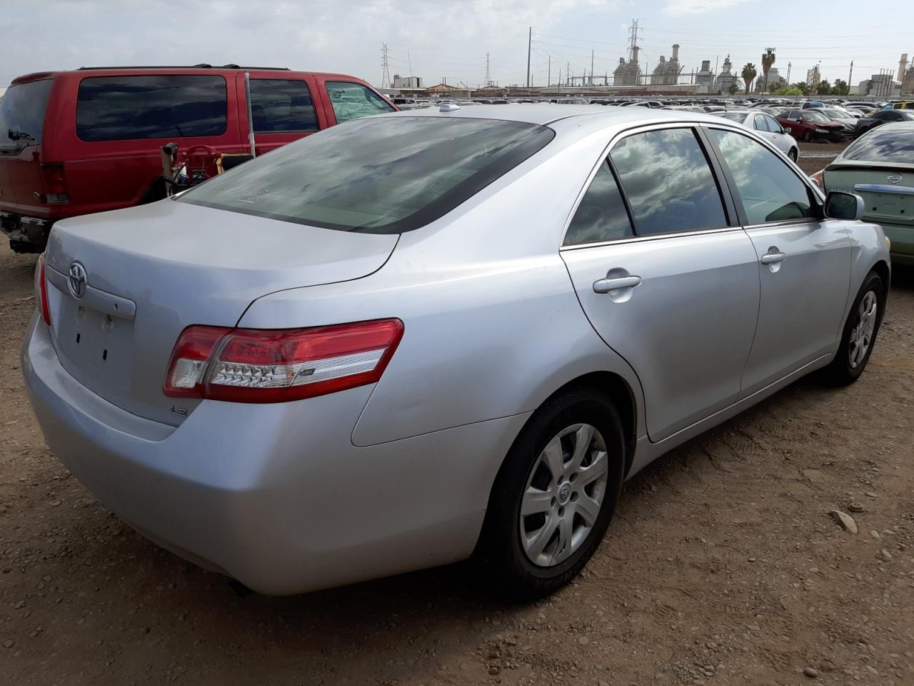 Photo 4 from auction – 2011 TOYOTA CAMRY BASE with VIN 4T4BF3EK7BR114495