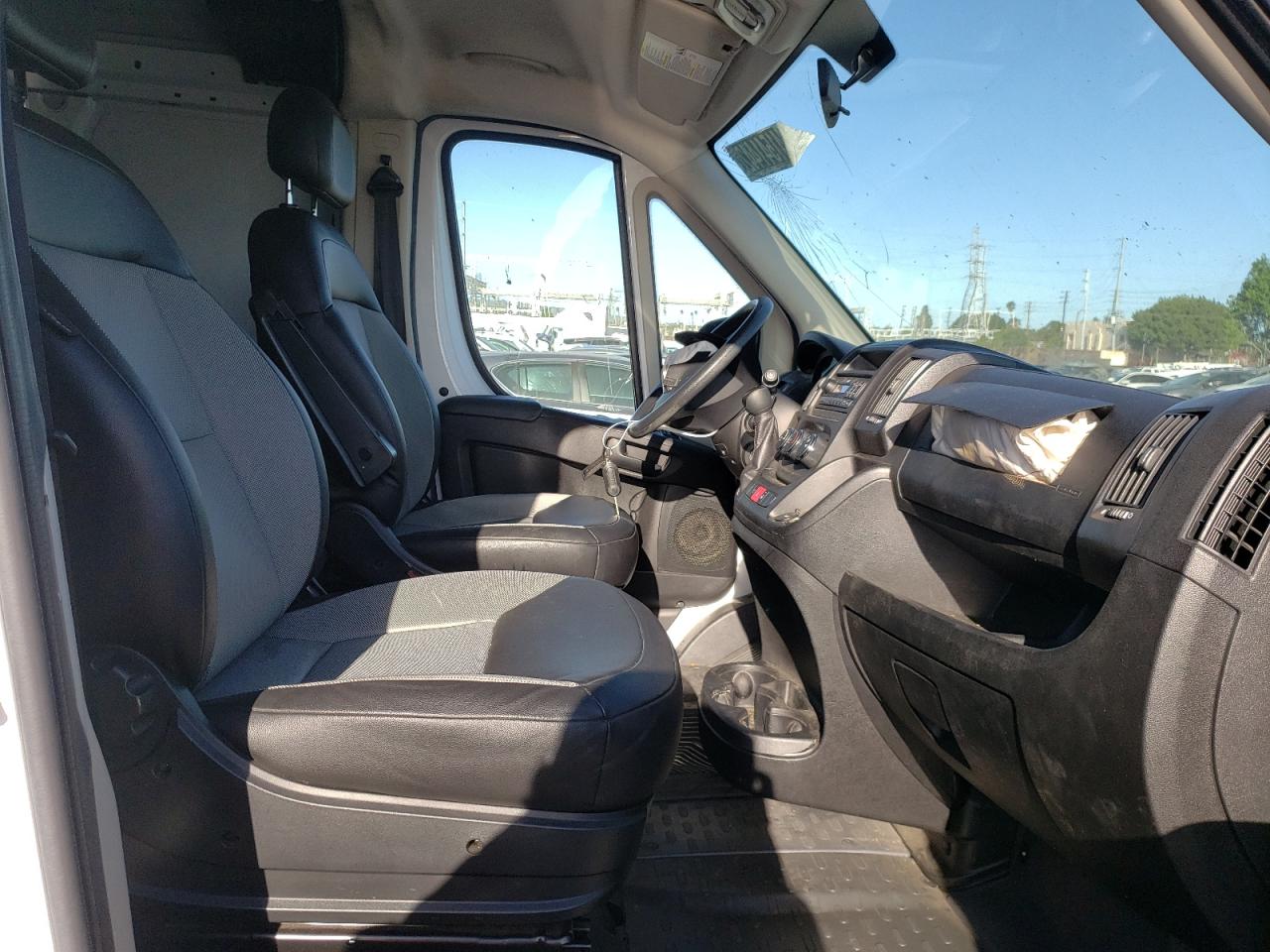Photo 5 from auction – 2016 RAM PROMASTER with VIN 3C6TRVAG6GE108823