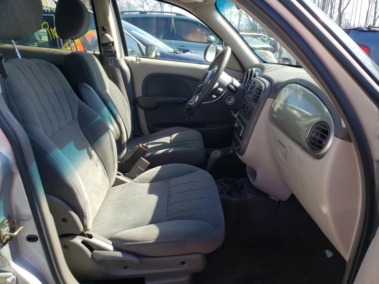 Foto 5 de la subasta – 2001 CHRYSLER PT CRUISER con VIN 3C4FY4BB31T591695