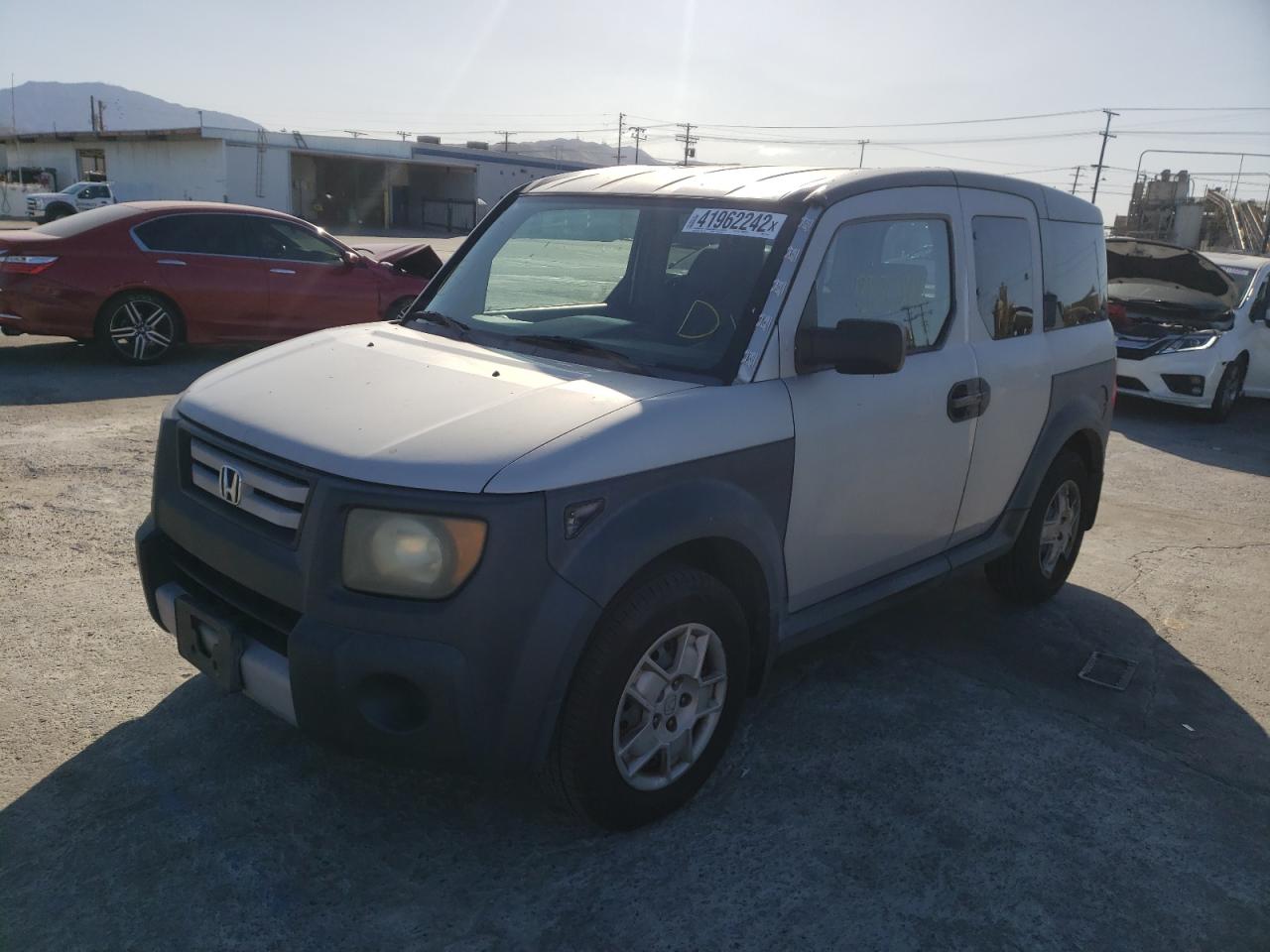 Photo 2 from auction – 2007 HONDA ELEMENT LX with VIN 5J6YH18347L012591