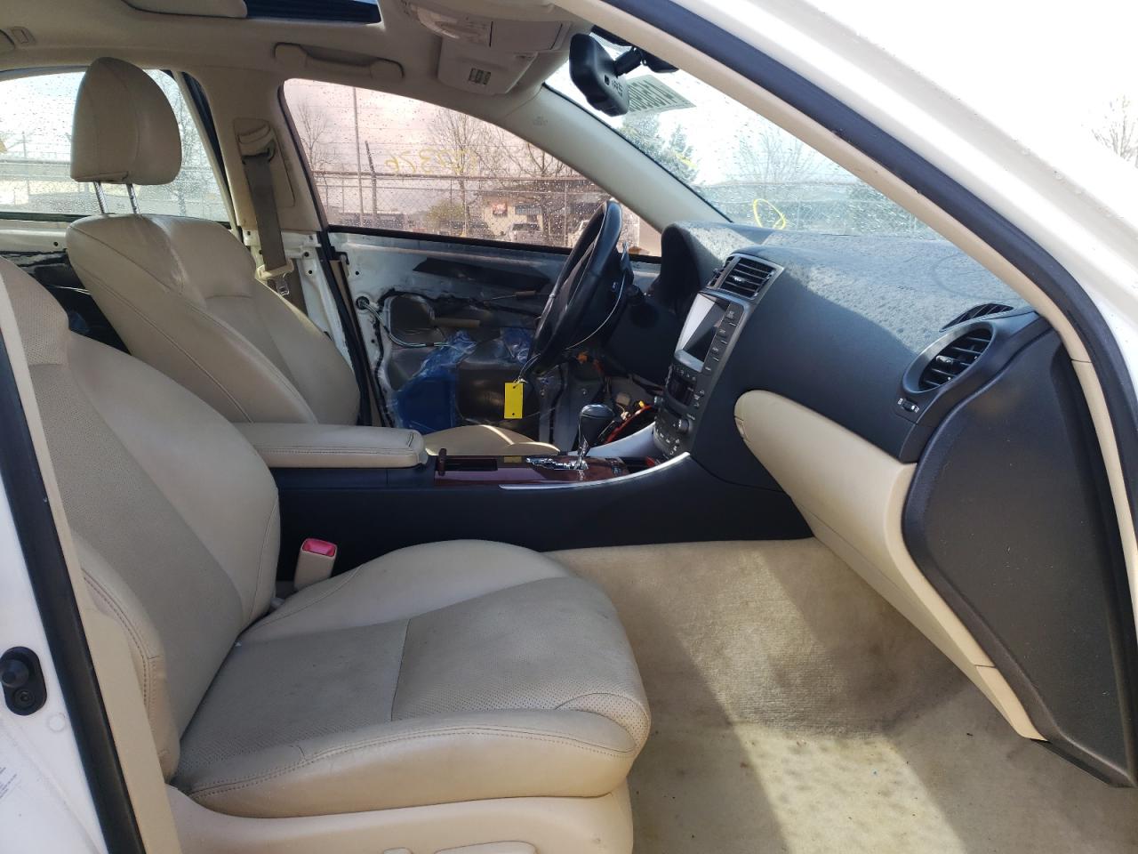 Photo 5 from auction – 2006 LEXUS IS 250 with VIN JTHCK262X62007206