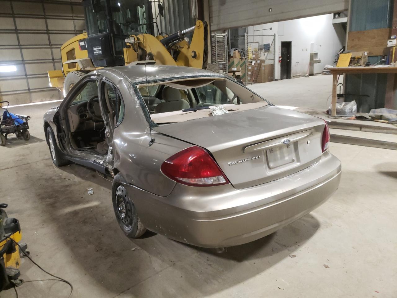 صورة رقم 3 من المزاد - 2006 FORD TAURUS SEL مع VIN 1FAFP56U06A175189