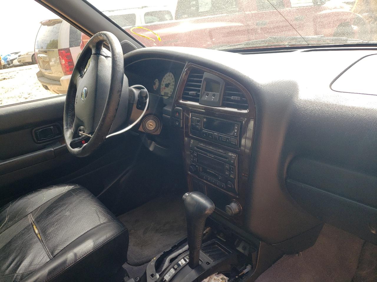 Photo 9 from auction – 2002 NISSAN PATHFINDER with VIN JN8DR09X92W652188