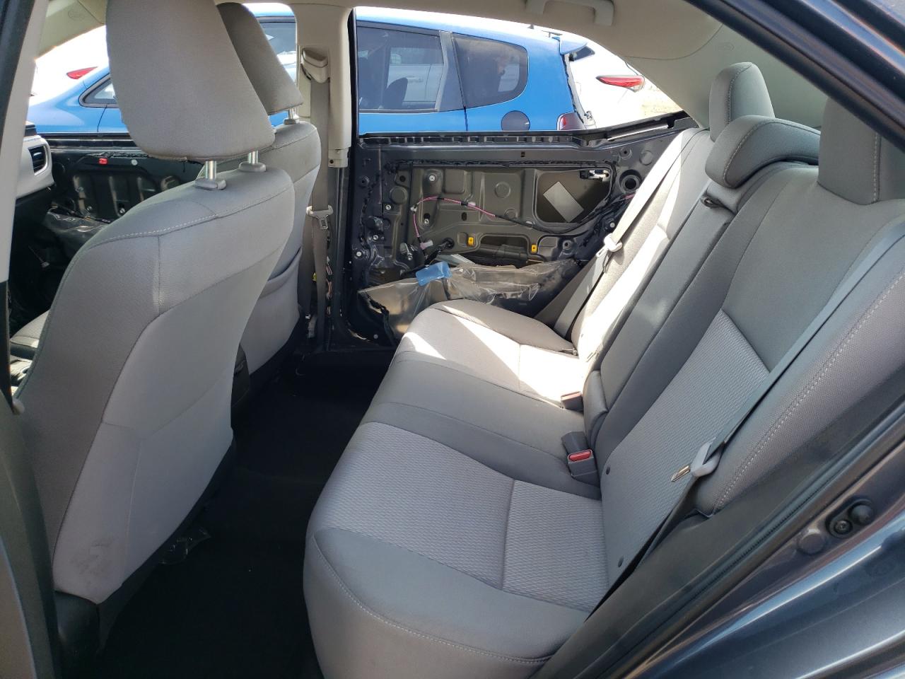 Photo 6 from auction – 2015 TOYOTA COROLLA L with VIN 5YFBURHE0FP180385