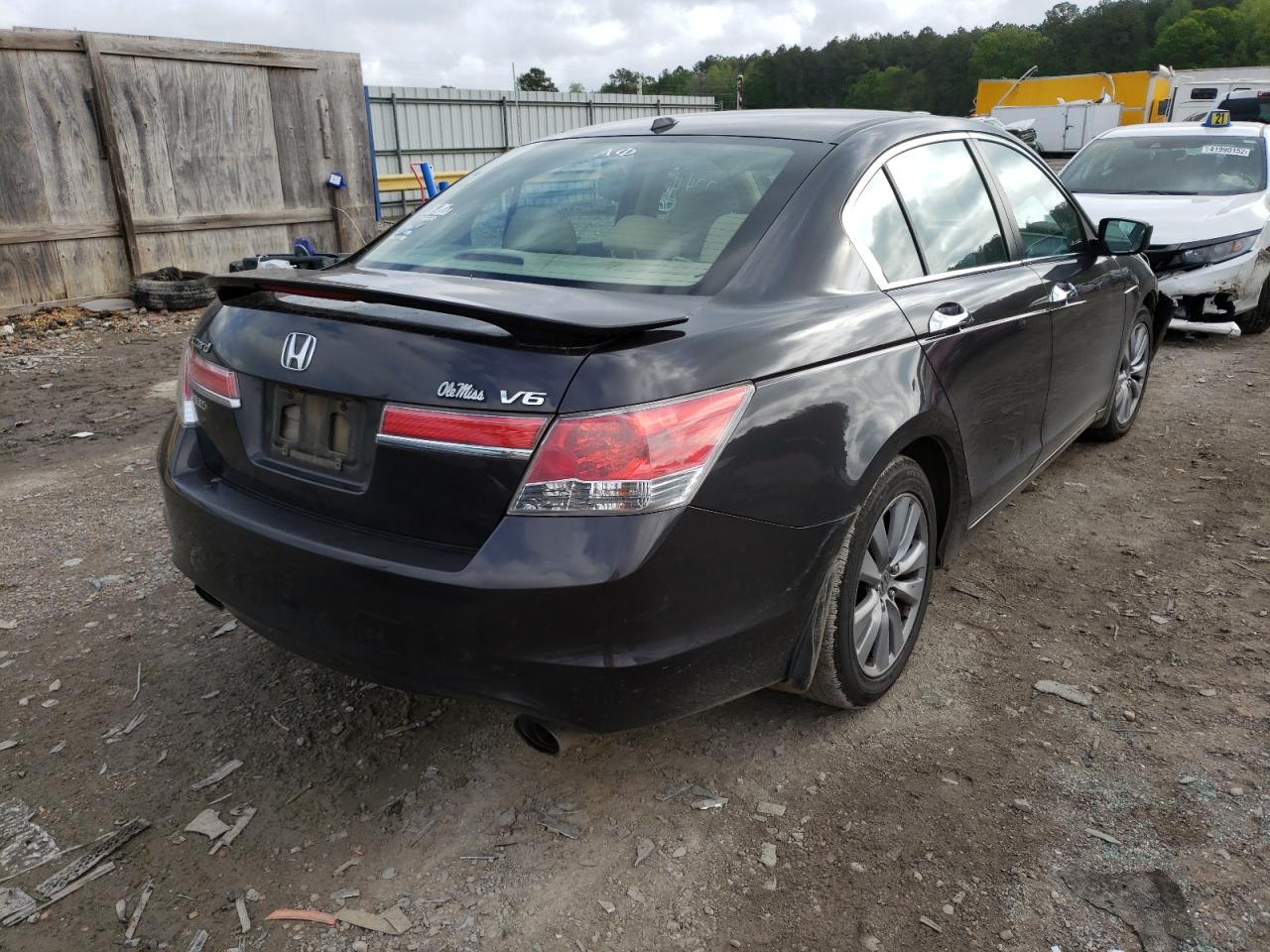 Photo 4 from auction – 2011 HONDA ACCORD EXL with VIN 1HGCP3F89BA011892