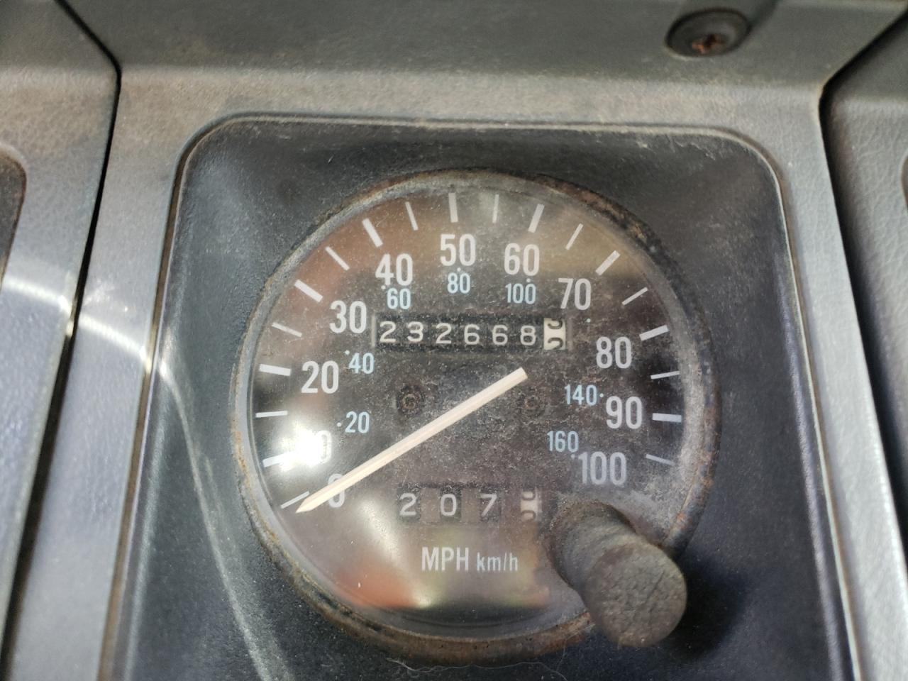 Photo 8 from auction – 1990 JEEP WRANGLER / with VIN 2J4FY39T0LJ517352