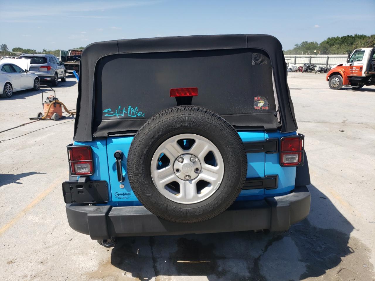 Photo 9 from auction – 2017 JEEP WRANGLER U with VIN 1C4BJWDG4HL669964