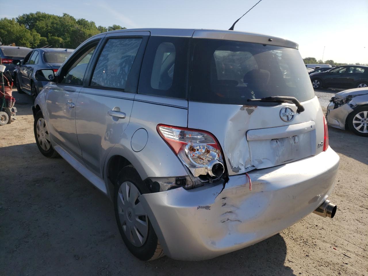 Photo 3 from auction – 2006 TOYOTA SCION XA with VIN JTKKT624360165643