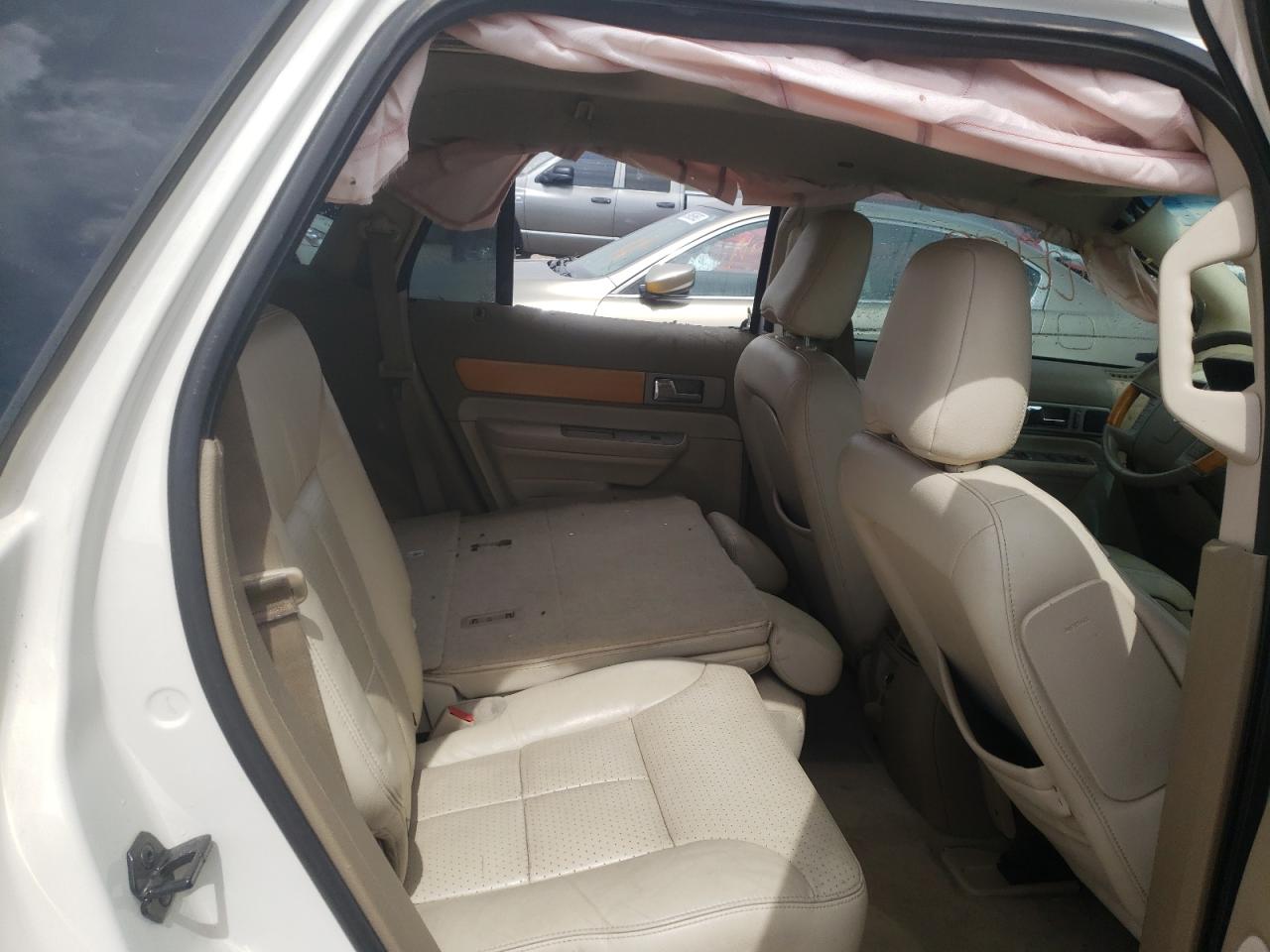 Photo 6 from auction – 2007 LINCOLN MKX with VIN 2LMDU88C27BJ37579