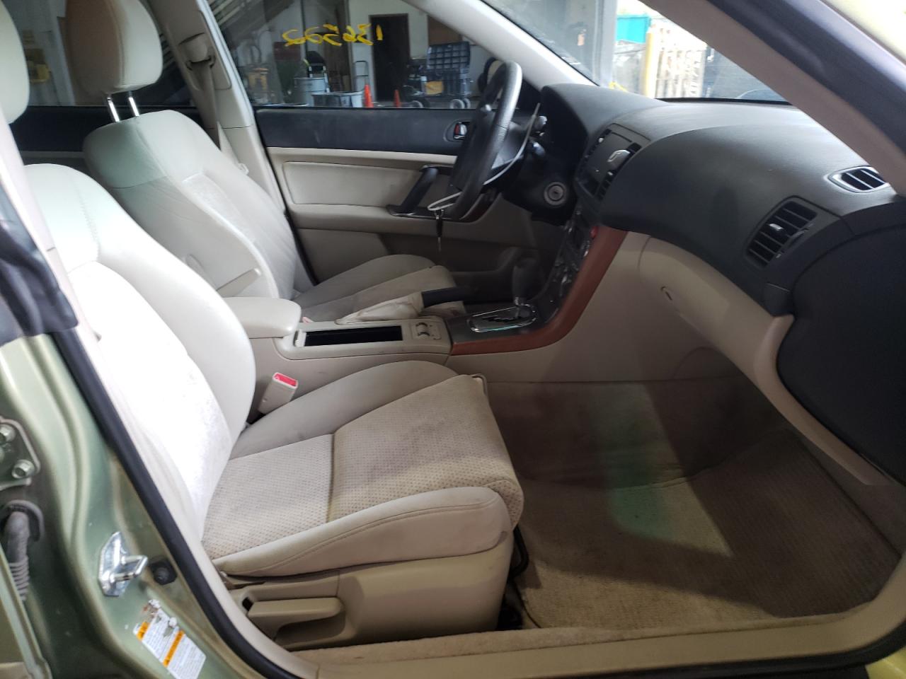 Photo 5 from auction – 2005 SUBARU LEGACY OUT with VIN 4S4BP61C657379631