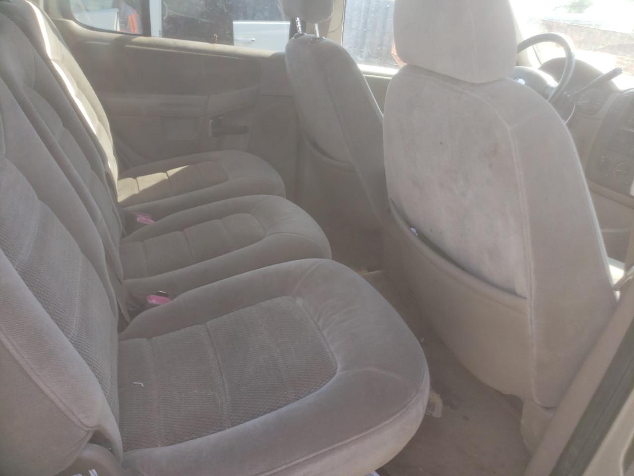 Photo 6 from auction – 2002 FORD EXPLORER X with VIN 1FMZU63K12UD23346