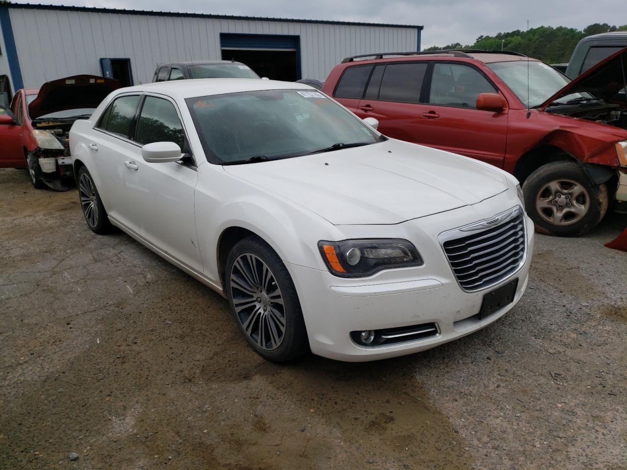 Фото 1 с аукциона – 2013 CHRYSLER 300 S с VIN 2C3CCABG2DH685421