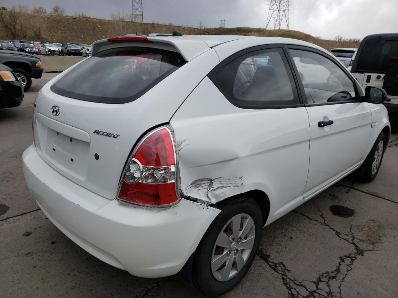 Photo 4 from auction – 2011 HYUNDAI ACCENT GL with VIN KMHCM3AC1BU192452