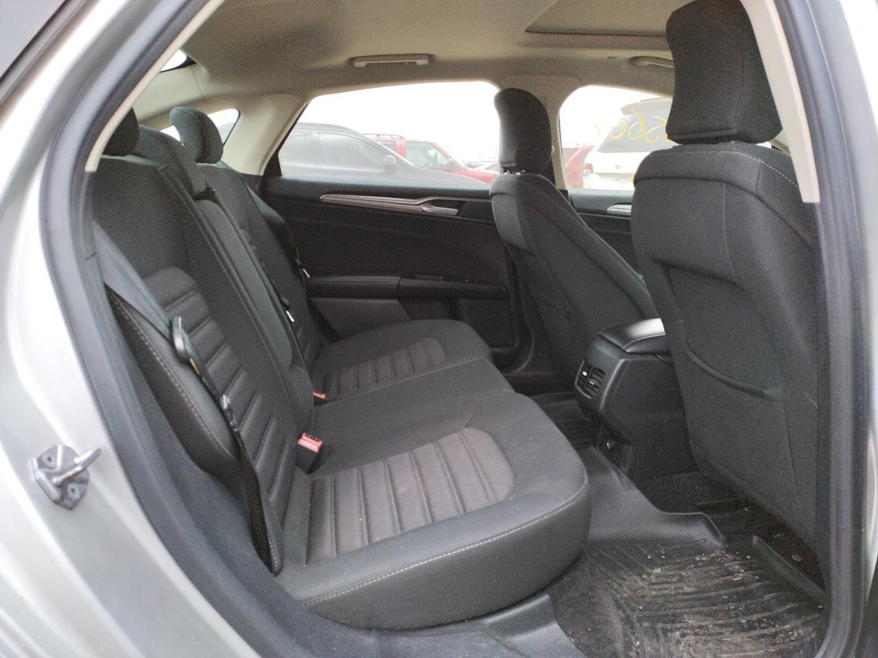 Photo 6 from auction – 2017 FORD FUSION SE with VIN 3FA6P0LU6HR217266