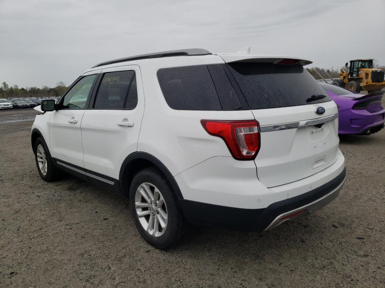 Photo 3 from auction – 2017 FORD EXPLORER X with VIN 1FM5K7D87HGA84986