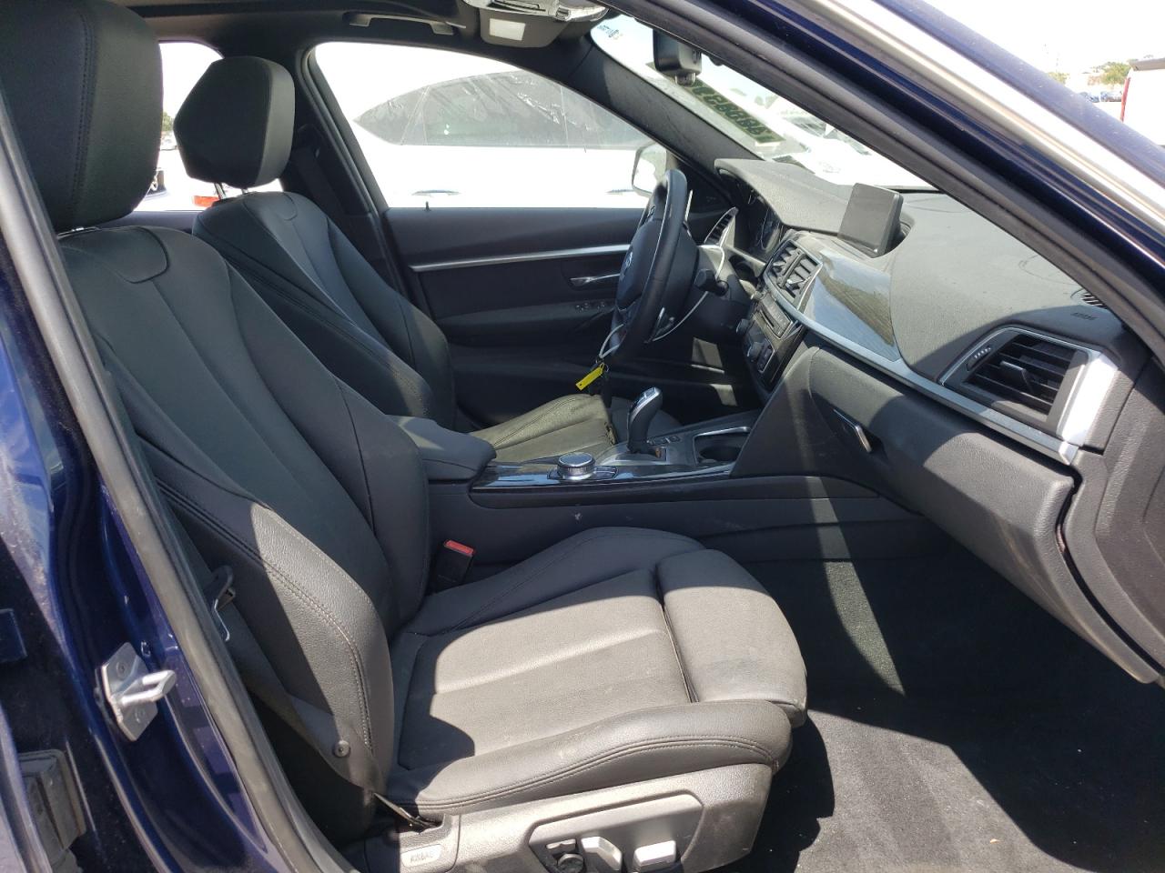 Photo 5 from auction – 2018 BMW 330 XI with VIN WBA8D9C51JEM34089