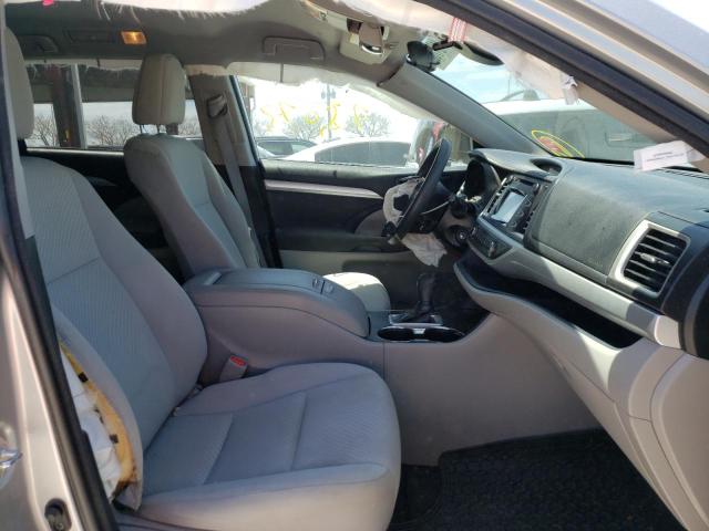 Photo 5 from auction – 2018 TOYOTA HIGHLANDER with VIN 5TDZZRFH4JS272001