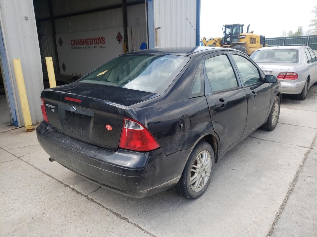 Photo 4 from auction – 2007 FORD FOCUS ZX4 with VIN 1FAFP34N37W212675