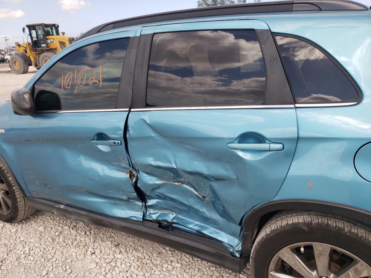 Photo 9 from auction – 2013 MITSUBISHI OUTLANDER with VIN 4A4AP5AUXDE017257