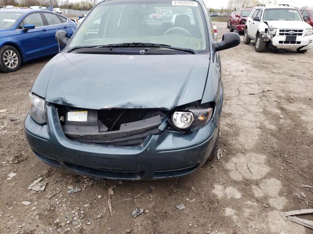 Photo 9 from auction – 2006 CHRYSLER TOWN & COU with VIN 2A4GP54L86R702040