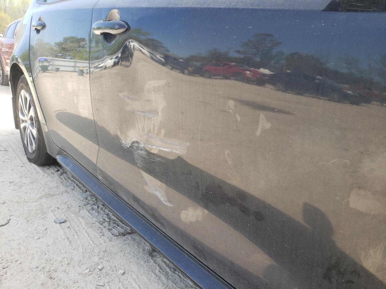 Photo 9 from auction – 2020 TOYOTA COROLLA LE with VIN JTDEBRBE2LJ029821